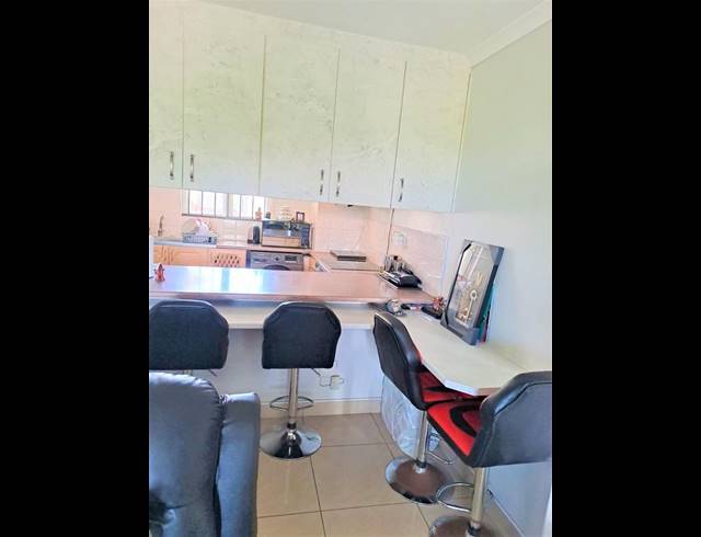 2 BEDROOM PROPERTY TO RENT IN NORTH BEACH